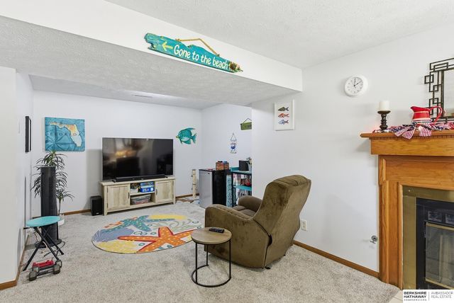 7611 S 137th Avenue, Omaha, NE 68138
