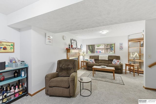 7611 S 137th Avenue, Omaha, NE 68138