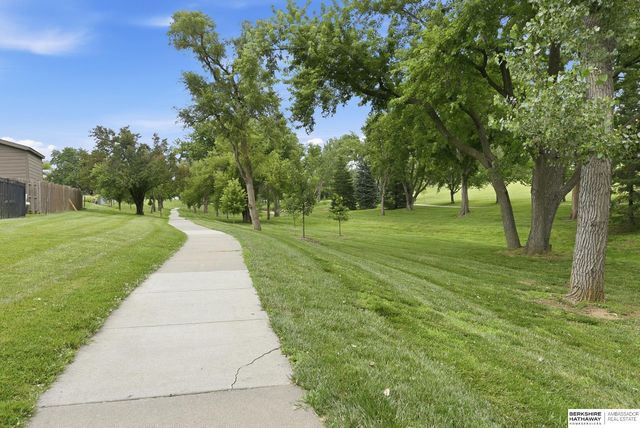 7611 S 137th Avenue, Omaha, NE 68138