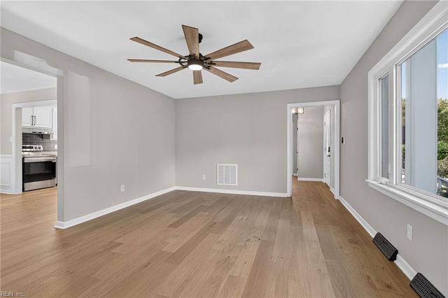 37 Indian Springs DR, Newport News, VA 23606