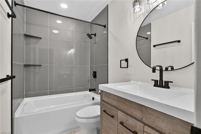 37 Indian Springs DR, Newport News, VA 23606