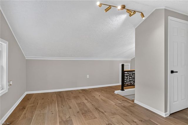 37 Indian Springs DR, Newport News, VA 23606