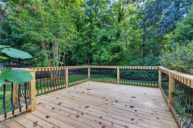 37 Indian Springs DR, Newport News, VA 23606