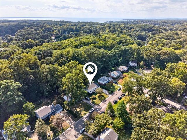 37 Indian Springs DR, Newport News, VA 23606