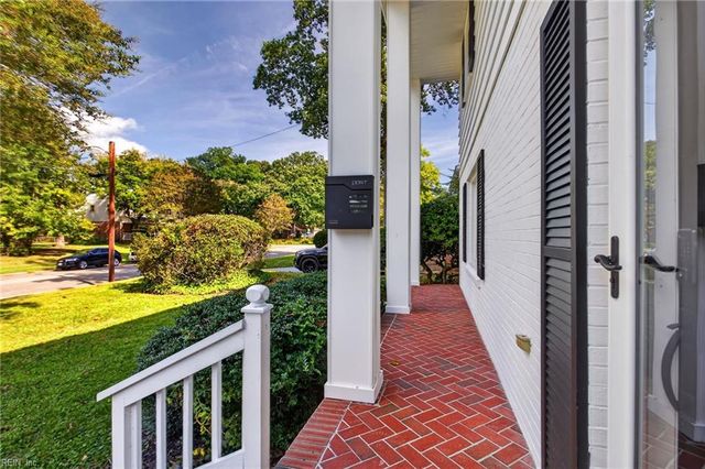 37 Indian Springs DR, Newport News, VA 23606
