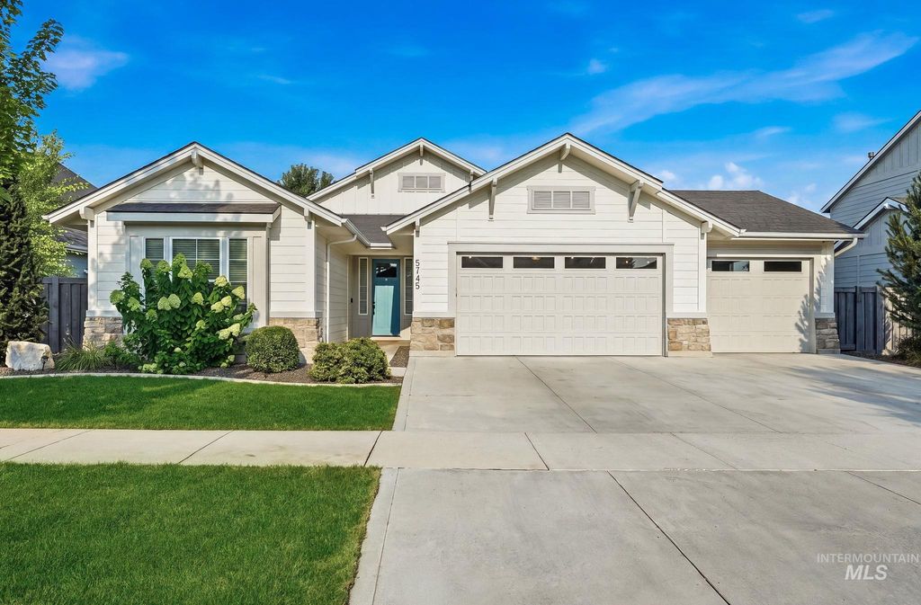 5745 S Stockport Ave, Meridian, ID 83642 photo 1
