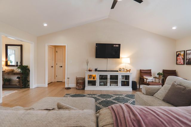 25 Jolynn Drive, London, KY 40744