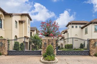 1101 Longmont Place Court, Houston, TX 77056