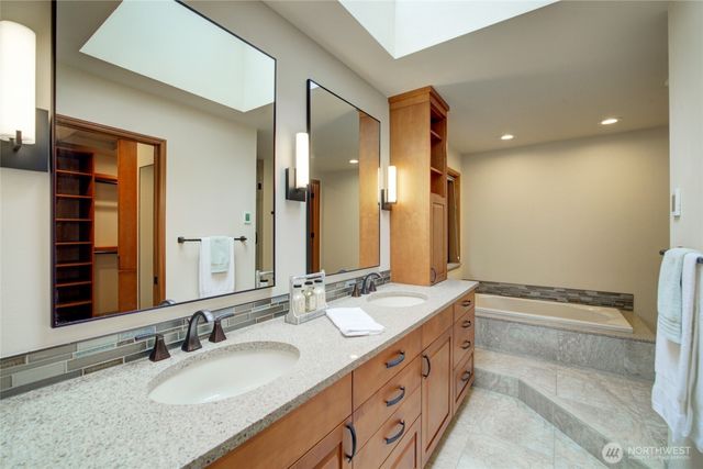 3620 169th Avenue NE, Bellevue, WA 98008
