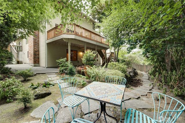 3620 169th Avenue NE, Bellevue, WA 98008