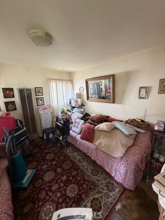 Image 6 of property listing at 932 N Harbor, Anaheim, CA 92805