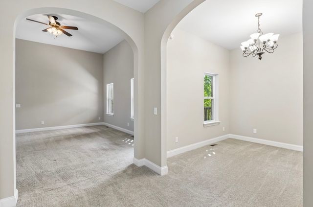 617 Excalibur Ct, Smyrna, TN 37167