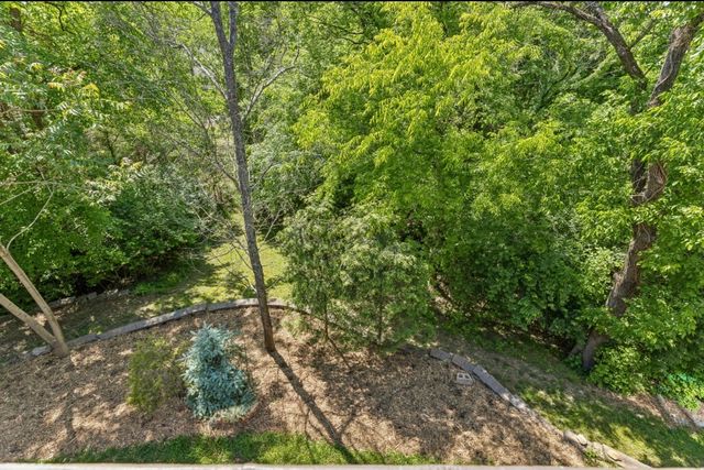 617 Excalibur Ct, Smyrna, TN 37167