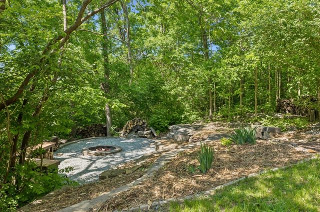 617 Excalibur Ct, Smyrna, TN 37167