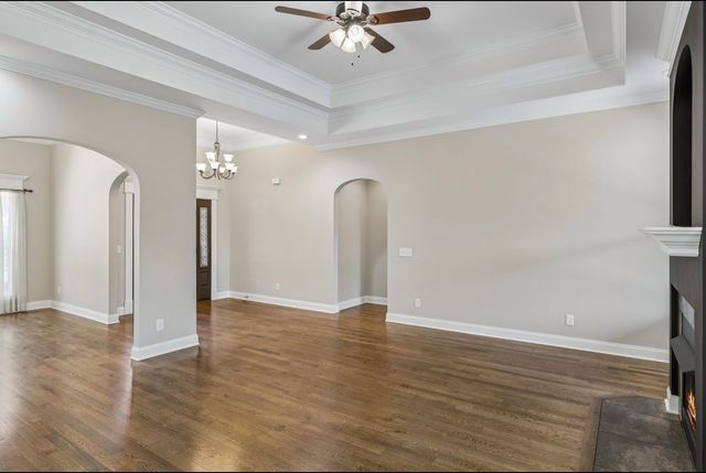 617 Excalibur Ct, Smyrna, TN 37167