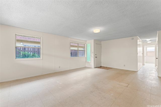 85-215 Ala Akau Street E, Waianae, HI 96792