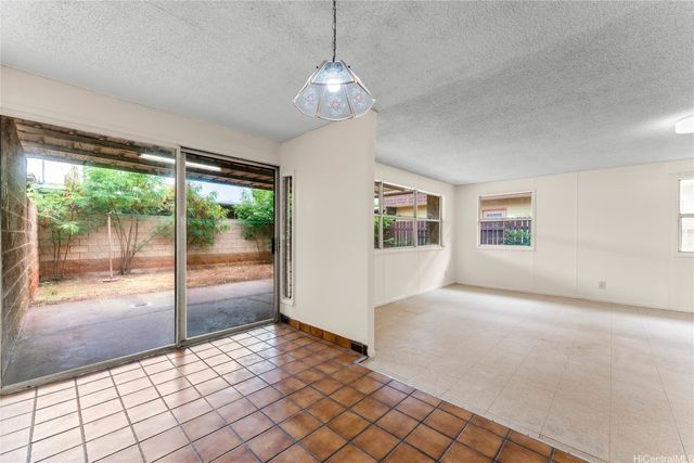 85-215 Ala Akau Street E, Waianae, HI 96792