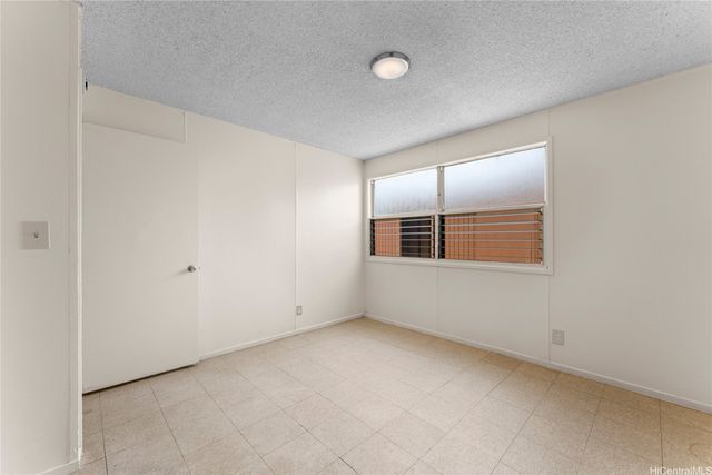 85-215 Ala Akau Street E, Waianae, HI 96792