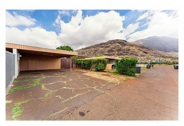 85-215 Ala Akau Street E, Waianae, HI 96792