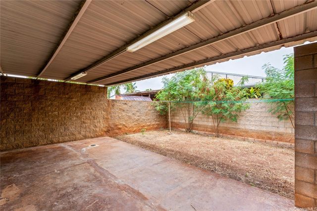 85-215 Ala Akau Street E, Waianae, HI 96792