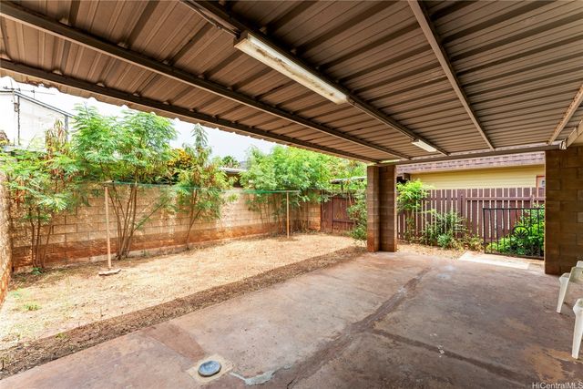 85-215 Ala Akau Street E, Waianae, HI 96792