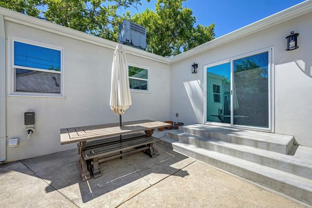 849 55th St, Sacramento, CA 95819