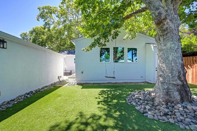 849 55th St, Sacramento, CA 95819