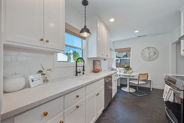 849 55th St, Sacramento, CA 95819