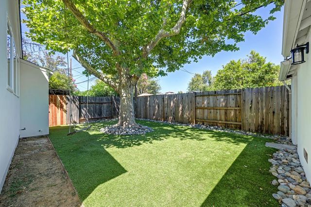 849 55th St, Sacramento, CA 95819