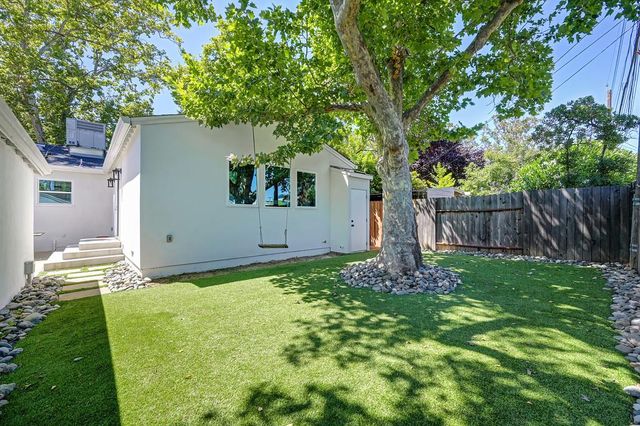 849 55th St, Sacramento, CA 95819