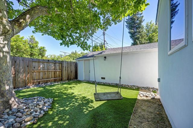 849 55th St, Sacramento, CA 95819