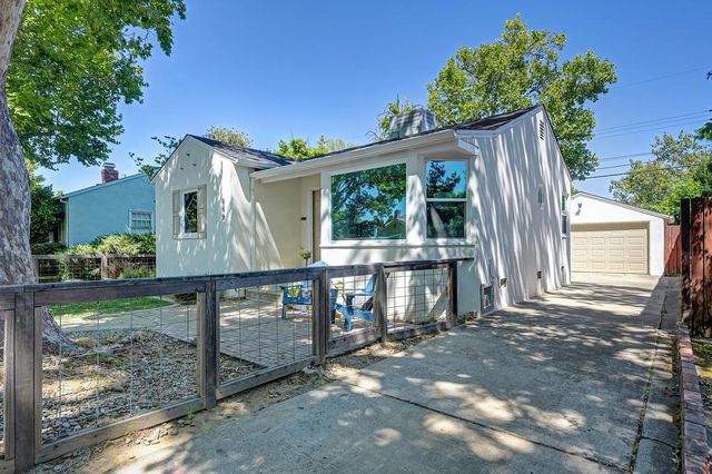 849 55th St, Sacramento, CA 95819