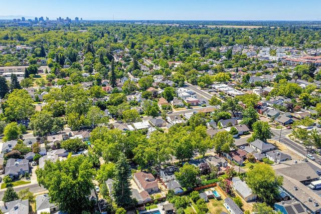 849 55th St, Sacramento, CA 95819