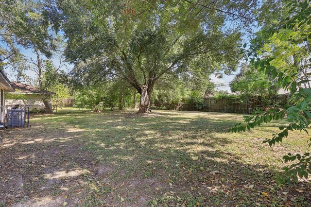 1206 Canterview Drive, Houston, TX 77047