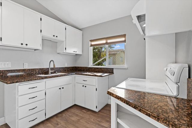8335 Bailey Rd, Yuba City, CA 95993