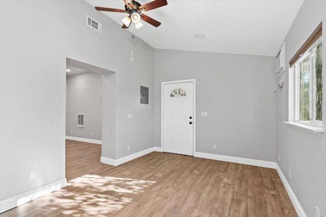 8335 Bailey Rd, Yuba City, CA 95993