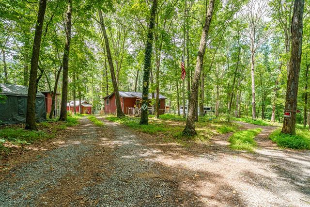 237 Rusty Lady Ln, Ellijay, GA 30536