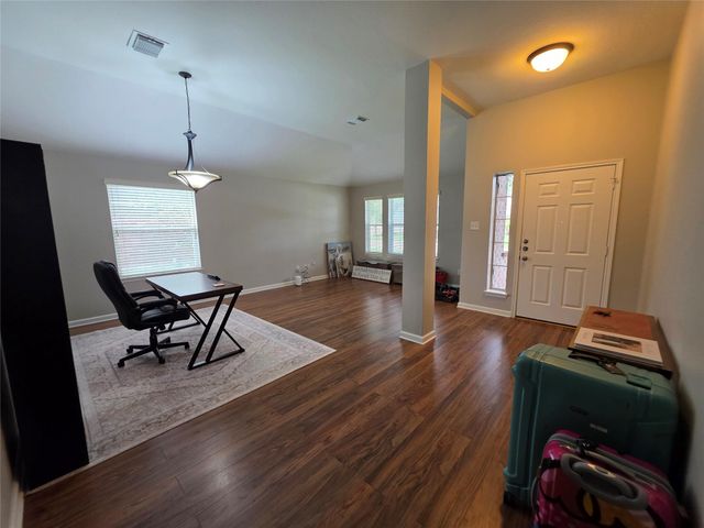 2108 Goldfinch Lane, League City, TX 77573
