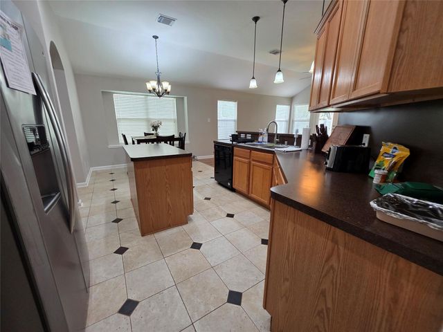2108 Goldfinch Lane, League City, TX 77573