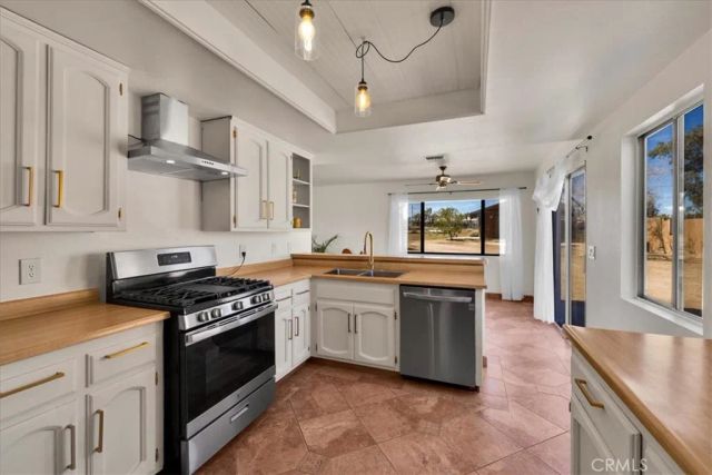 4808 Camarilla Avenue, Yucca Valley, CA 92284