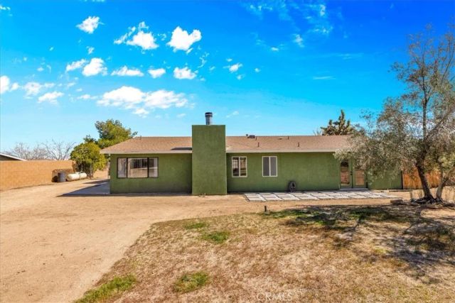 4808 Camarilla Avenue, Yucca Valley, CA 92284