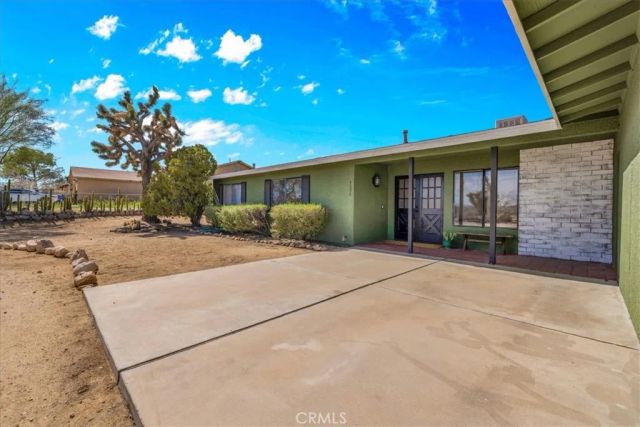 4808 Camarilla Avenue, Yucca Valley, CA 92284
