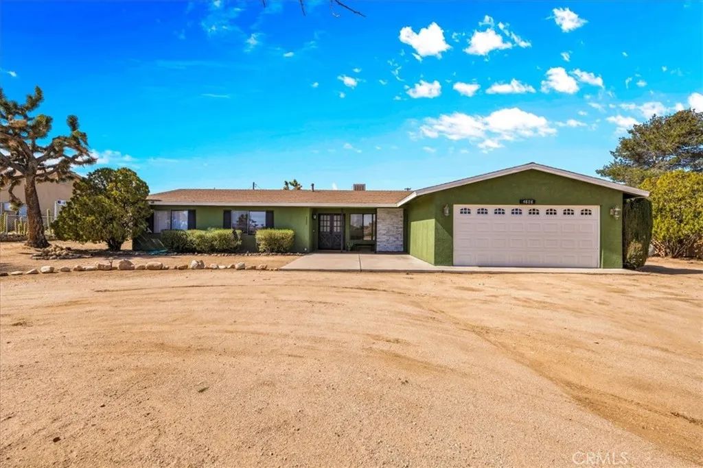 4808 Camarilla Avenue, Yucca Valley, CA 92284