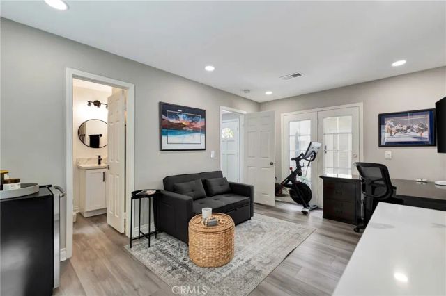 1209 Alabama Street, Huntington Beach, CA 92648
