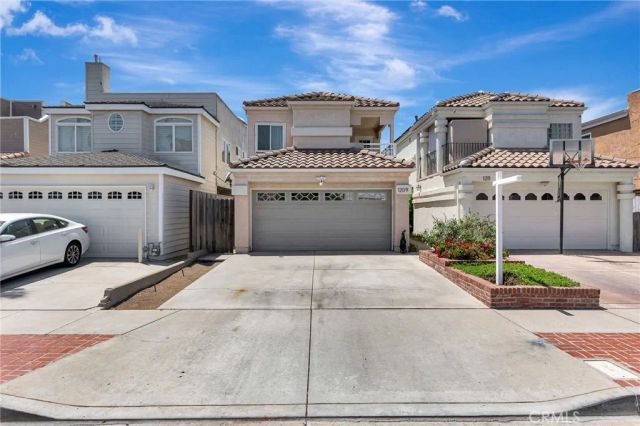 1209 Alabama Street, Huntington Beach, CA 92648