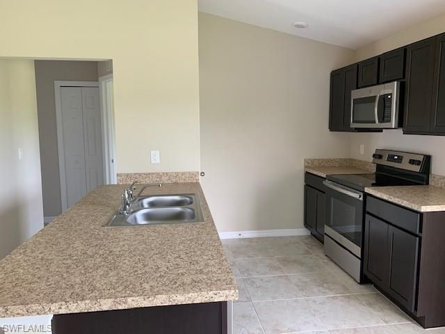 2413 NW 29th ST, Cape Coral, FL 33993