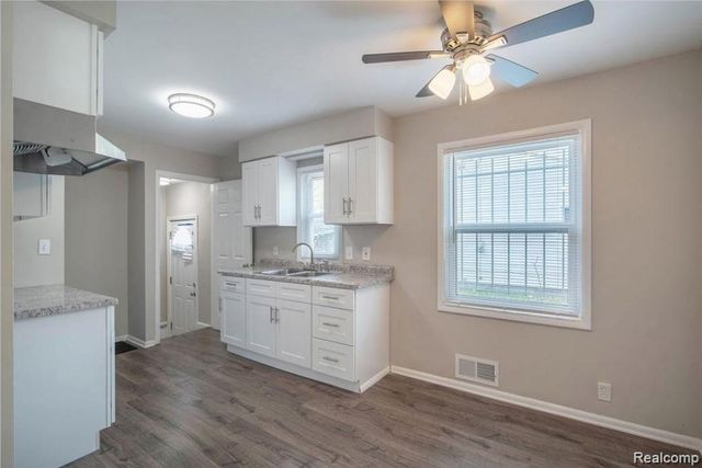 3624 Lynn Street, Flint, MI 48503