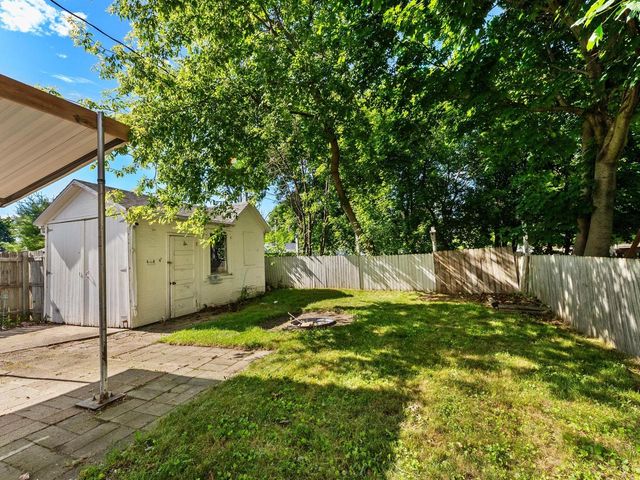 1114 Broadway AVENUE, Sheboygan, WI 53081