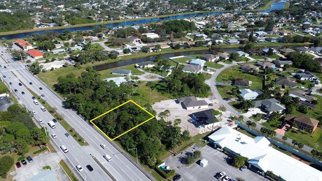 2717 SW Port St Lucie Boulevard, Port St Lucie, FL 34953