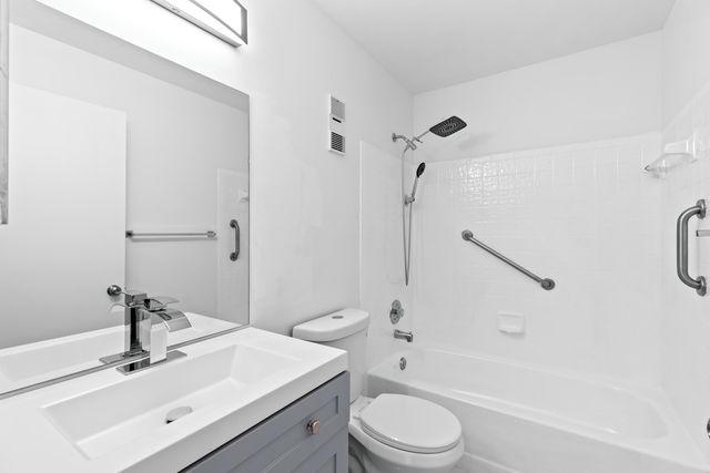 8089 Springtree Road, Boca Raton, FL 33496